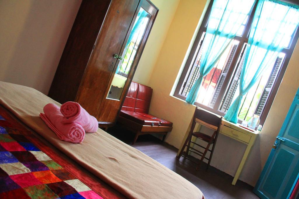 Motel Moontree47 George Town Habitación foto